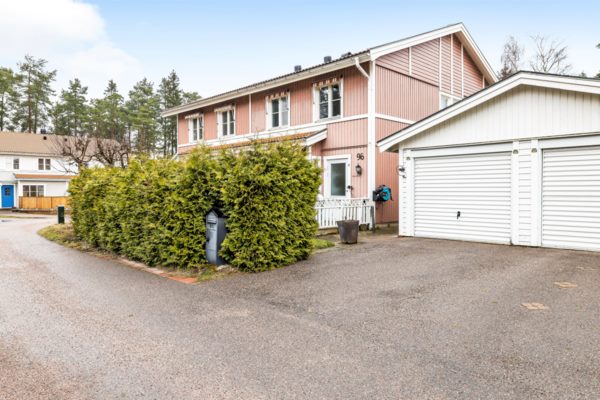 Stenhagsvägen 96