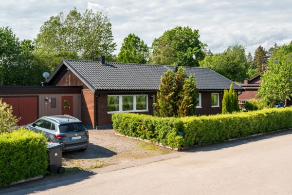 Hökvägen 6