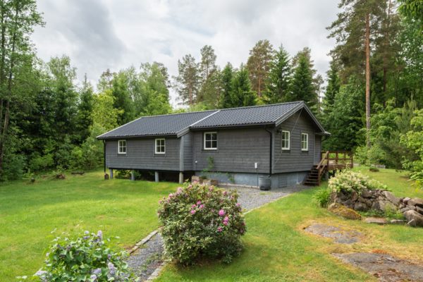 Östra Mellanskogsvägen 16